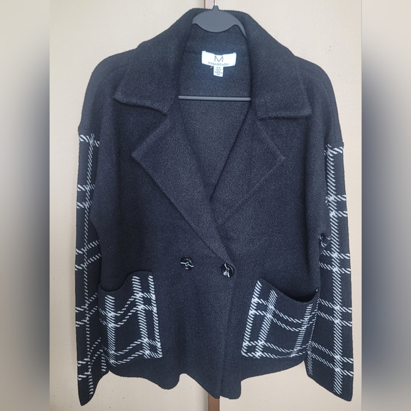 Soft dble button knit jacket - Picture 1 of 6